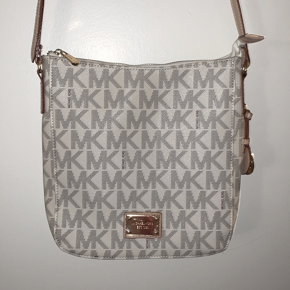 Michael Kors crossbody purse. White/beige